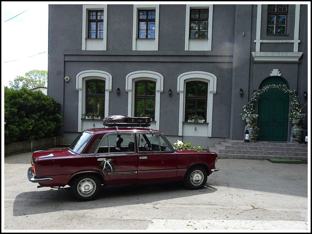 DSC00085 1024x768 - Polski Fiat 125p 1977 - Polski Klasyk na Twoim ślubie!